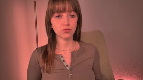 Snapshot of dearmoa chatting on 05-14-26, 06:47 Moa . online show from 05-14-26, 06:47