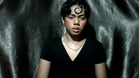 debbie_queen online show from 12-17-25, 02:01