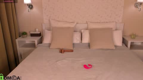 Jennifer online show from 11-16-25, 10:48