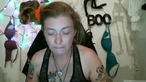 Snapshot of debbieafterhours69 chatting on 10-10-25, 05:45 DEBBIE online show from 10-10-25, 05:45