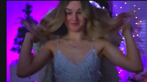 Snapshot of deboralarson chatting on 01-09-26, 03:09 Debora online show from 01-09-26, 03:09