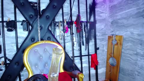 DEBORA online show from 01-03-25, 05:31