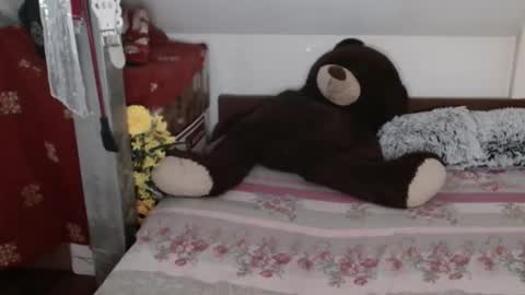 Snapshot of debramilf chatting on 06-06-26, 02:16 DebraMilf online show from 06-06-26, 02:16