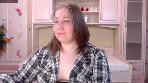 Snapshot of debramust chatting on 01-14-25, 04:08 debramust online show from 01-14-25, 04:08