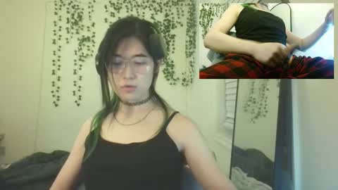 Snapshot of deciduousdoll chatting on 01-10-26, 06:15 deciduousdoll online show from 01-10-26, 06:15