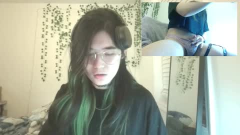 Snapshot of deciduousdoll chatting on 01-17-26, 05:23 deciduousdoll online show from 01-17-26, 05:23