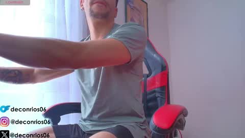 Santiago online show from 11-24-25, 05:01