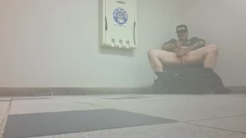 Snapshot of dee207 chatting on 11-03-25, 04:41 dee207 online show from 11-03-25, 04:41