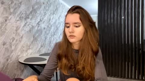 Anna online show from 09-09-25, 03:22