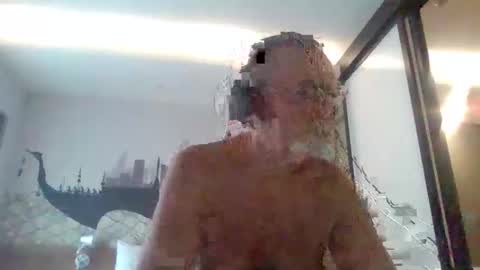 Snapshot of deepdiver3366 chatting on 11-17-25, 07:14 Dive Deep online show from 11-17-25, 07:14