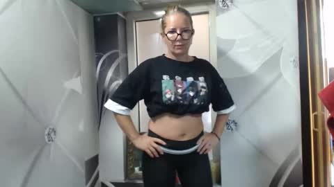 hi guys i m a cute milf i m here for good time and nice people pls be respectfool and enjoy me online show from 05-29-26, 05:38