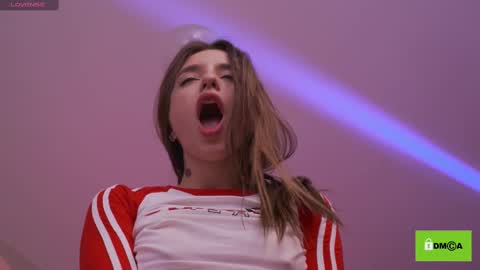 Snapshot of deeptalkss_ chatting on 02-12-25, 11:29 Eva online show from 02-12-25, 11:29