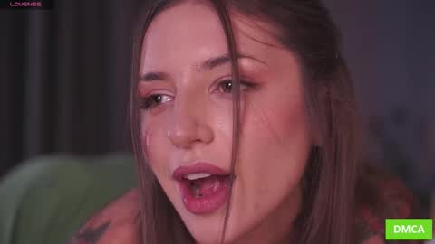 Snapshot of deeptalkss_ chatting on 09-10-25, 08:14 Eva online show from 09-10-25, 08:14