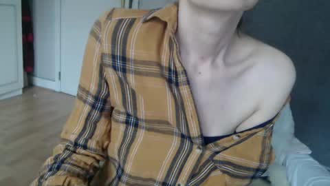 KamiDevi online show from 10-23-25, 12:59