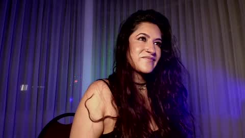 Snapshot of deesseluxure_ chatting on 12-07-24, 06:32 Andre online show from 12-07-24, 06:32