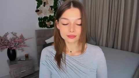 DegreeOfSincerity online show from 02-10-25, 04:08