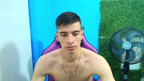 Snapshot of deiby_baby chatting on 01-29-25, 07:00 DEIBY online show from 01-29-25, 07:00