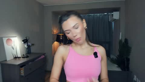 Snapshot of deidreluer chatting on 03-31-26, 07:20 Laura online show from 03-31-26, 07:20