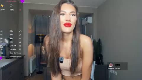 Laura online show from 07-06-26, 07:38