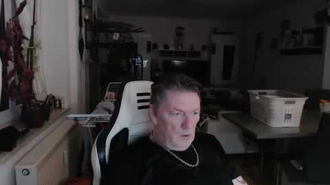 deinprinz2312 online show from 02-01-26, 06:12