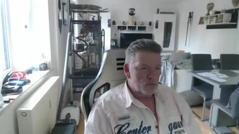 deinprinz2312 online show from 04-14-26, 11:38