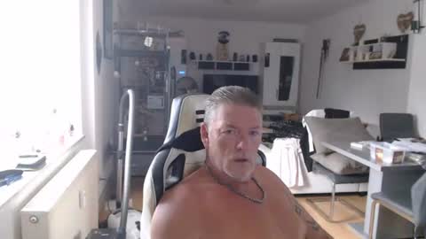 deinprinz2312 online show from 07-14-26, 06:29