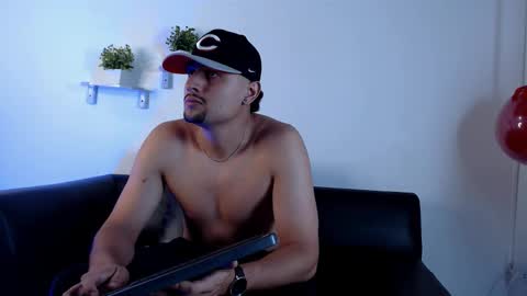  DEIVY  online show from 12-20-25, 03:46