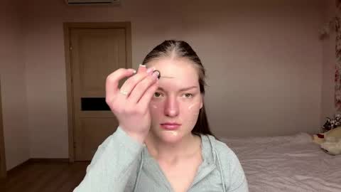 Mila online show from 04-09-26, 11:26