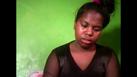 deliah712909 online show from 02-06-25, 12:05