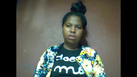 deliah712909 online show from 02-24-25, 12:16