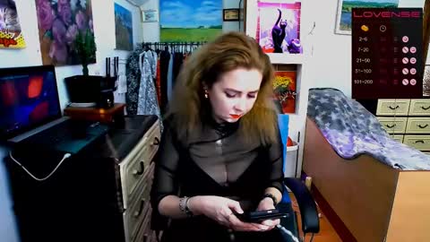 Snapshot of delicecat chatting on 02-12-25, 10:35 Delicacat online show from 02-12-25, 10:35