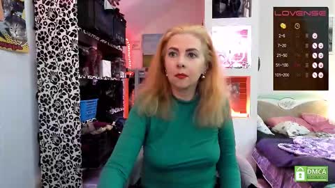 Snapshot of delicecat chatting on 09-17-25, 12:29 Delicacat online show from 09-17-25, 12:29