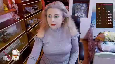 Delicacat online show from 11-11-25, 12:10