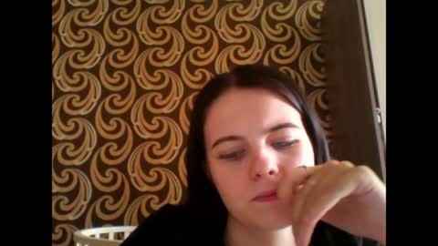 Kiki online show from 07-20-26, 06:17