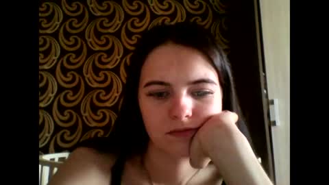 Kiki online show from 07-22-26, 05:32