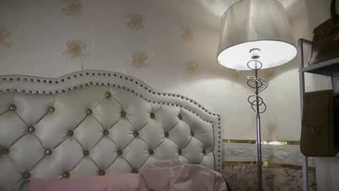 iyalicious online show from 04-23-26, 01:07