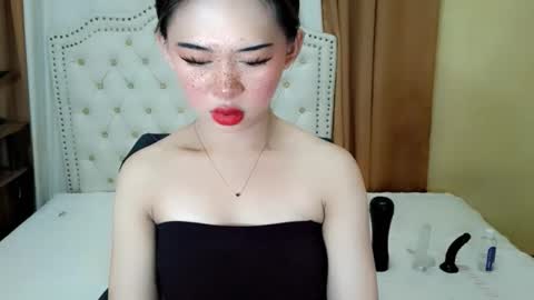Sophie online show from 06-09-26, 02:23