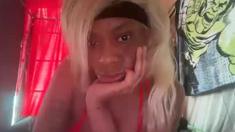 Snapshot of delightfuldark chatting on 10-15-25, 07:25 delightfuldark online show from 10-15-25, 07:25