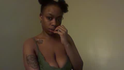 Snapshot of delightfuldark chatting on 10-17-25, 09:56 delightfuldark online show from 10-17-25, 09:56