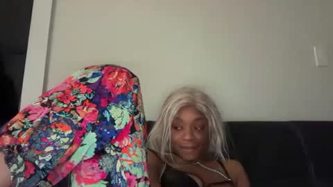 Snapshot of delightfuldark chatting on 11-29-25, 08:45 delightfuldark online show from 11-29-25, 08:45