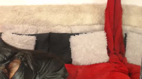 Snapshot of delilah_blazee chatting on 12-06-24, 09:10 Delilah Blaze online show from 12-06-24, 09:10