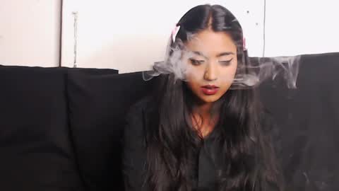 Snapshot of delilah_blazee chatting on 02-27-25, 05:04 Delilah Blaze online show from 02-27-25, 05:04