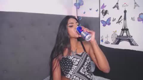 Snapshot of delilah_blazee chatting on 09-15-25, 10:21 Delilah Blaze online show from 09-15-25, 10:21