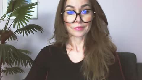 Snapshot of delilah_sweet chatting on 05-12-26, 03:20 delilah_sweet online show from 05-12-26, 03:20