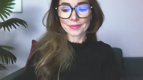 Snapshot of delilah_sweet chatting on 05-21-26, 01:40 delilah_sweet online show from 05-21-26, 01:40