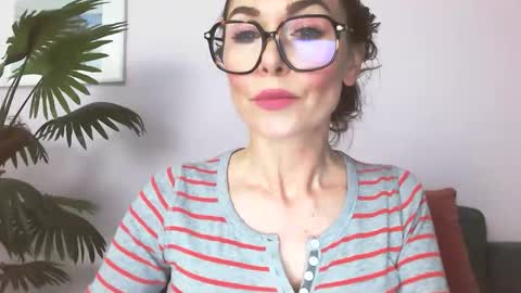 Snapshot of delilah_sweet chatting on 06-01-26, 03:36 delilah_sweet online show from 06-01-26, 03:36