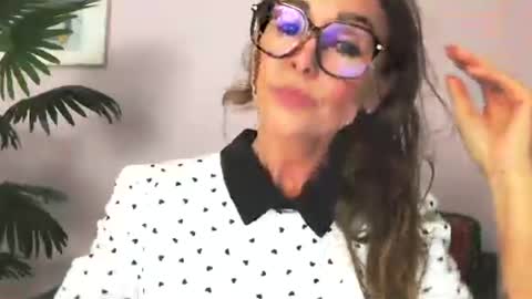 Snapshot of delilah_sweet chatting on 07-27-26, 05:31 delilah_sweet online show from 07-27-26, 05:31