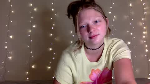 DelilaLove3412 online show from 10-09-25, 12:41
