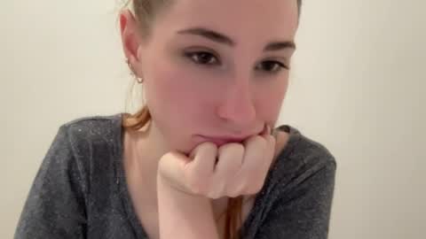 Delivery      online show from 02-03-25, 02:58