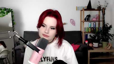 dellacrush_ online show from 09-20-25, 04:41